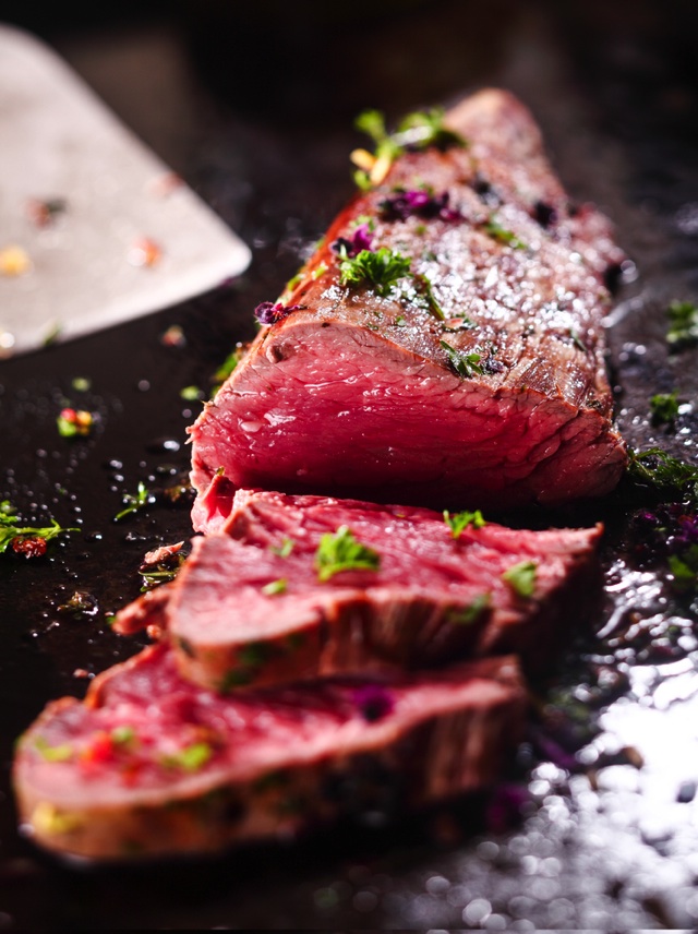 ろーすとびーふ